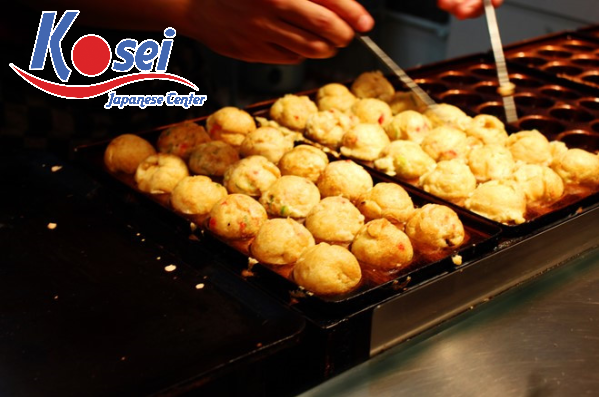 Món ăn vặt Takoyaki của Nhật Bản